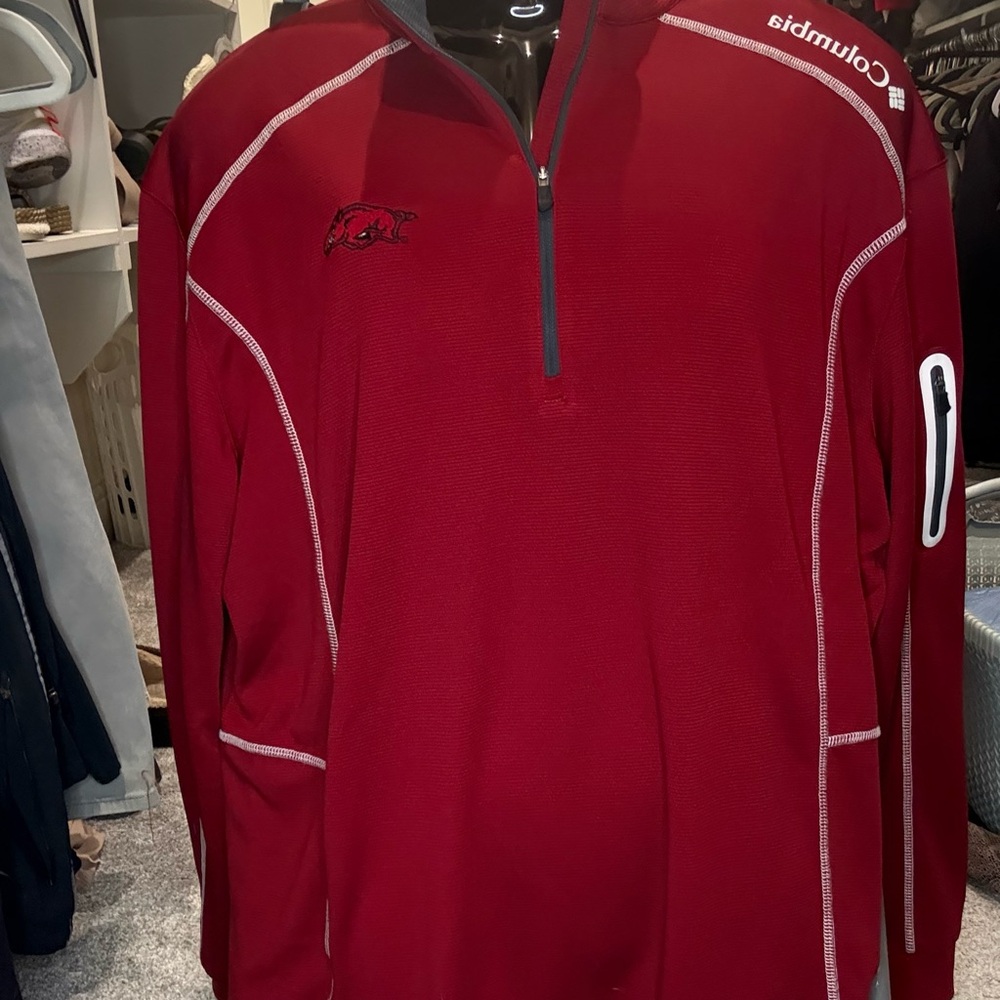Columbia Men's Red Quarter zip pullover